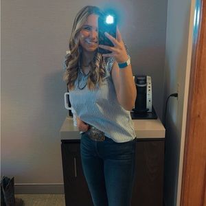 Meet your Posher, Maddie